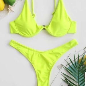Gorgeous Plunge Style Bikini NWT!!